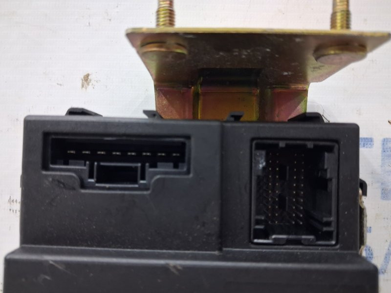 Блок комфорта Nissan Pathfinder R51 2.5 DIESEL YD25DDTI 2004 (б/у) Киев - изображение 3