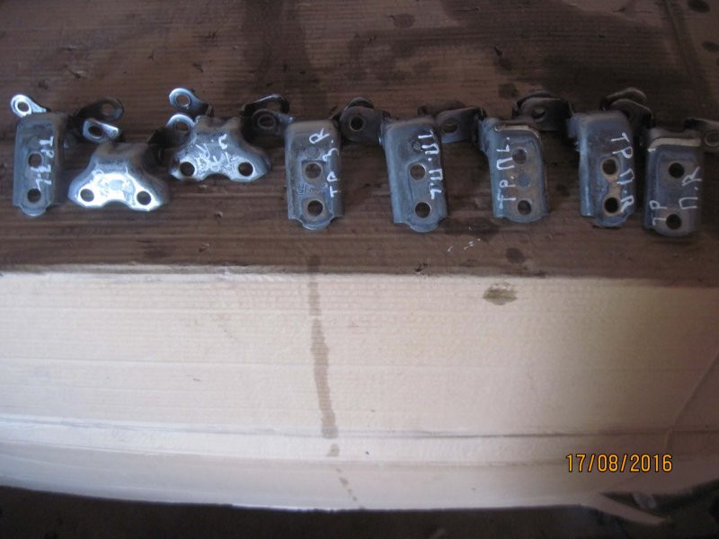 Петля двери передней правой Toyota Prado J120 3.0 DIESEL 1KDFTV 2002 (б/у) Київ - зображення 1