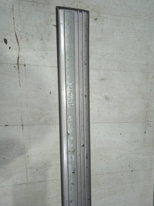 Накладка двери Toyota Land Cruiser 1998-2007 75731601200 (Арт. 7204) Київ - зображення 3