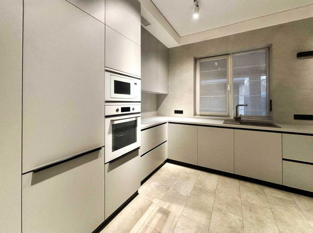 продажа 4-к коттедж Киево-Святошинский, Ирпень, 200000 $ Ирпень - изображение 1