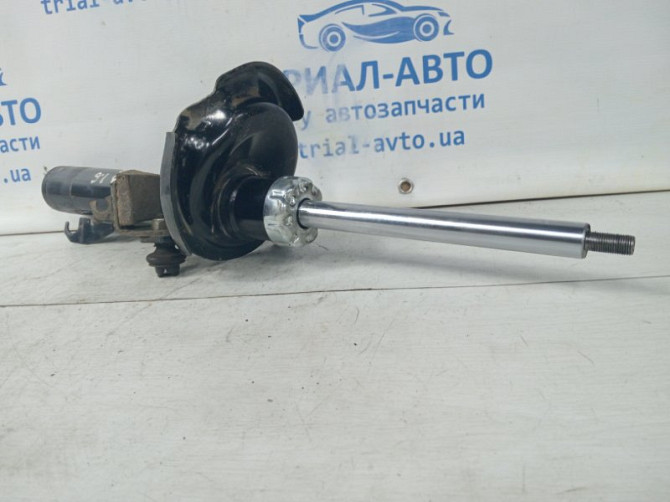 Амортизатор передний левый Mazda 3 BK 1.6 БЕНЗИН Z6 2003 (б/у) Київ - зображення 3