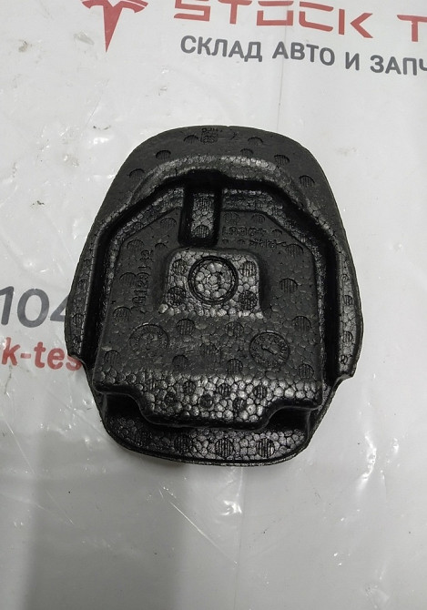 Пенный наполнитель подголовника водительского/пассажирского сиденья Tesla model S 1013112-03-B Київ - зображення 2