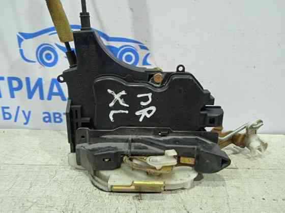 Замок двери передний правый Mitsubishi Outlander XL 3.0 БЕНЗИН 2007 (б/у) Київ