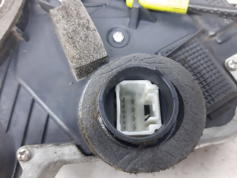 Замок двери передний правый Toyota Avensis T27 1.8 БЕНЗИН 2ZRFAE 2009 (б/у) Київ - зображення 4