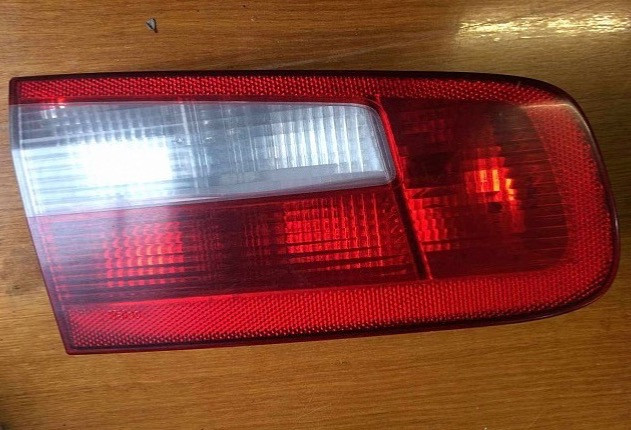 Б/у фонарь задний левый внутренний Renault Laguna 2, 8200002475 , лифтбэк -05г Кропивницкий - изображение 1