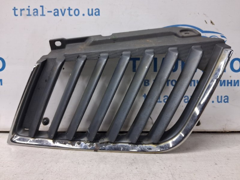 Решетка радиатора Mitsubishi L200 KB 2.5 DIESEL 4D56 2006 прав. (б/у) Киев - изображение 2