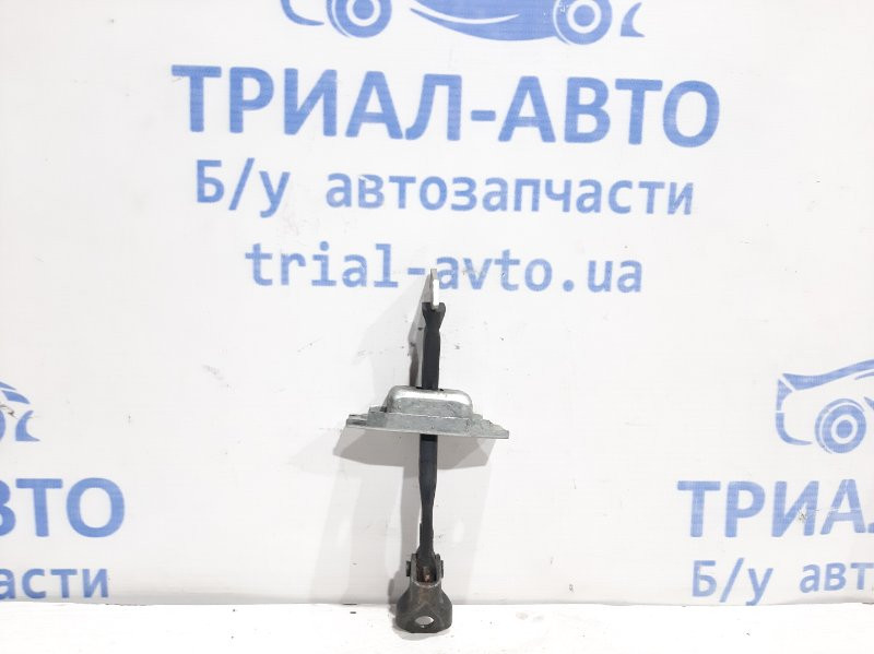 Ограничитель двери задний правый Toyota RAV 4 2005-2016 6863042030 (Арт. 22140) Киев - изображение 1