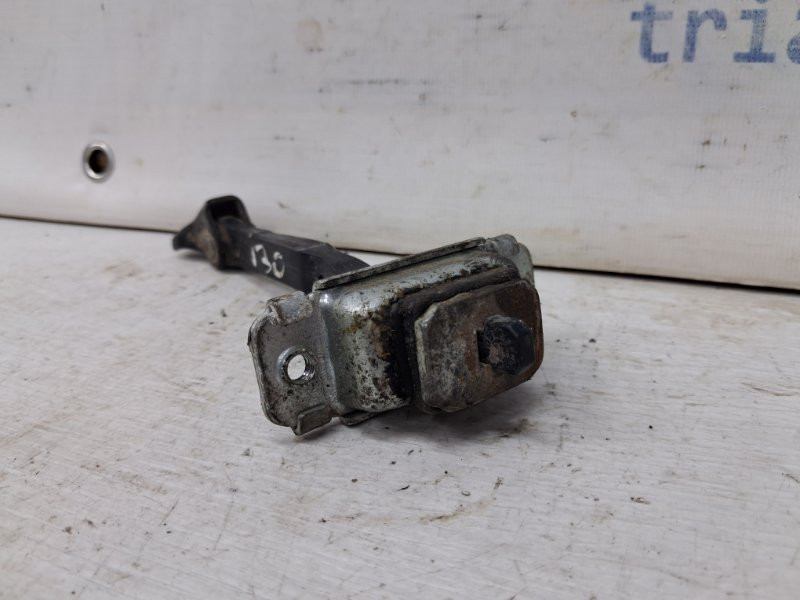 Ограничитель двери передний левый Hyundai I30 FD 1.6 DIESEL D4FB 2007 (б/у) Киев - изображение 3