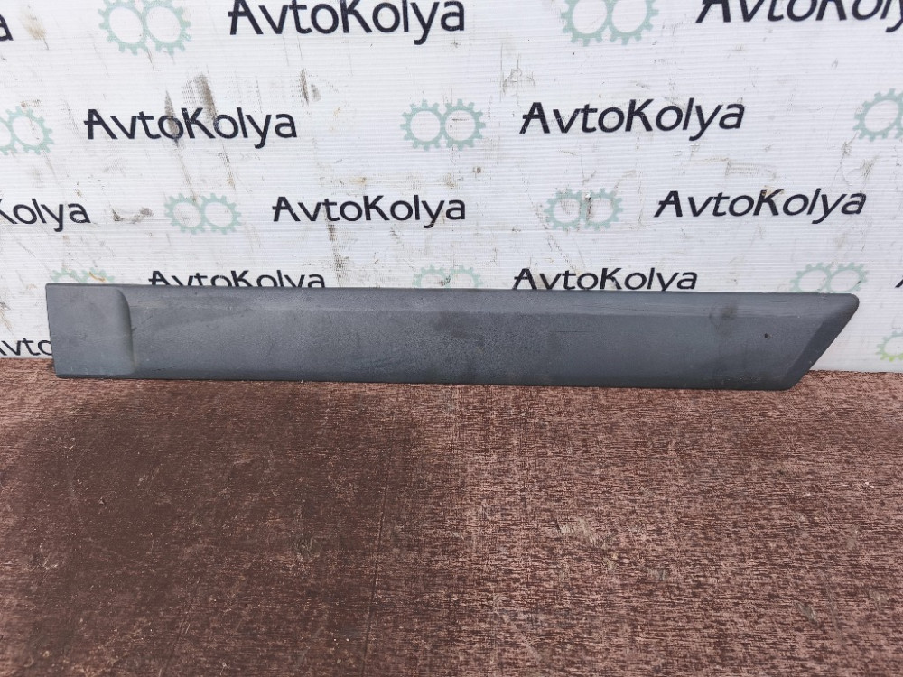 Накладка задней двери левая Ford Fusion 2006-2012 (6N11-N25533-BCW) Ковель - зображення 1