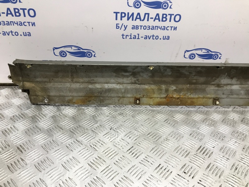 Накладка порога внешняя правая Mitsubishi Pajero Wagon 3 3.2 ДИЗЕЛЬ 4M41 1999 (б/у) Київ - зображення 6