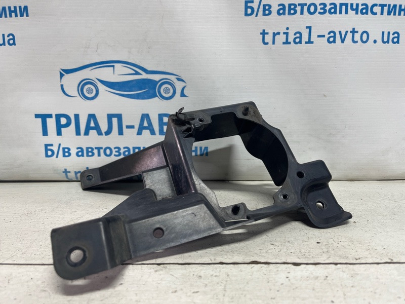 Кронштейн бампера передний правый Ford Fusion USA 2 1.5 БЕНЗИН ENUN0 2013 (б/у) Київ - зображення 1