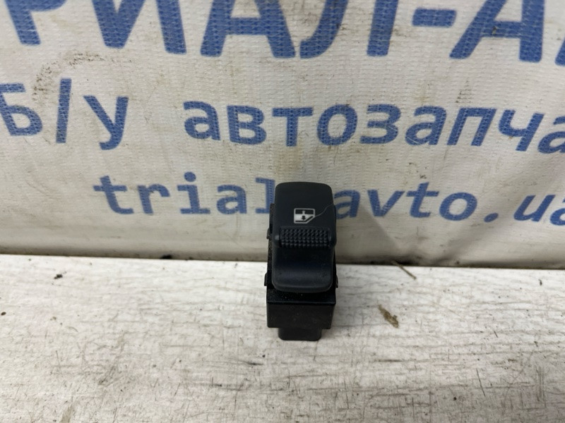 Кнопка стеклоподъемника Hyundai Getz 2002-2011 935801C010WK (Арт. 81114) Киев - изображение 1