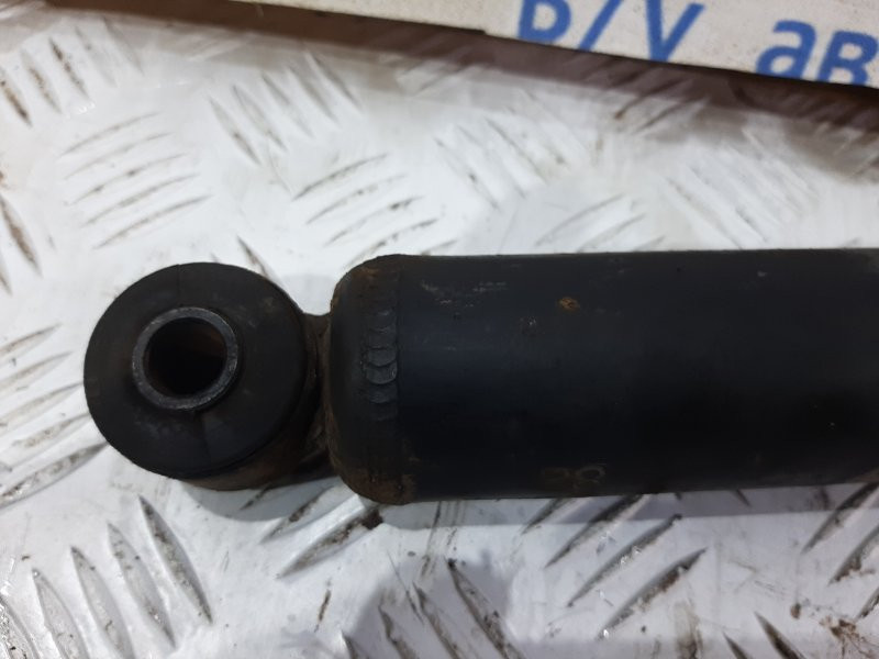 Амортизатор Передний Mitsubishi Pajero Sport K9 2.5 DIESEL 4D56 1996 (б/у) Киев - изображение 3