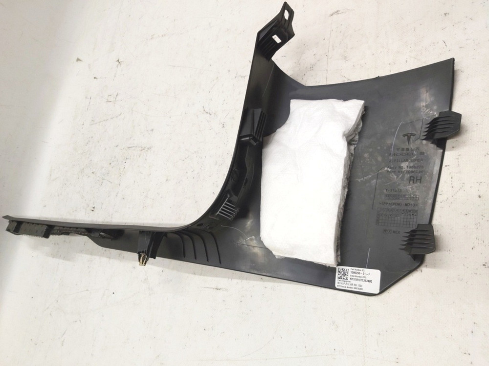 Облицовка порога переднего правого Tesla model 3 1086293-91-F Київ - зображення 4