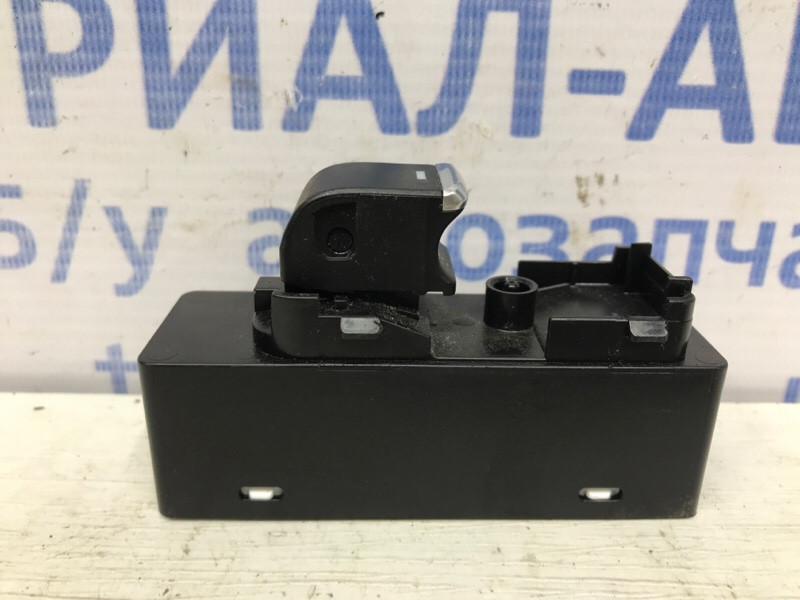 Кнопка стеклоподъемника Mazda 6 2012- GMM666370 (Арт. 51790) Киев - изображение 1