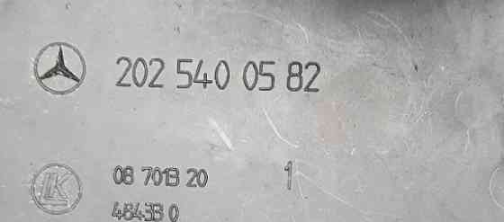 2025400424 Крышка блока предохранителей Mercedes 2025400582 Дніпро