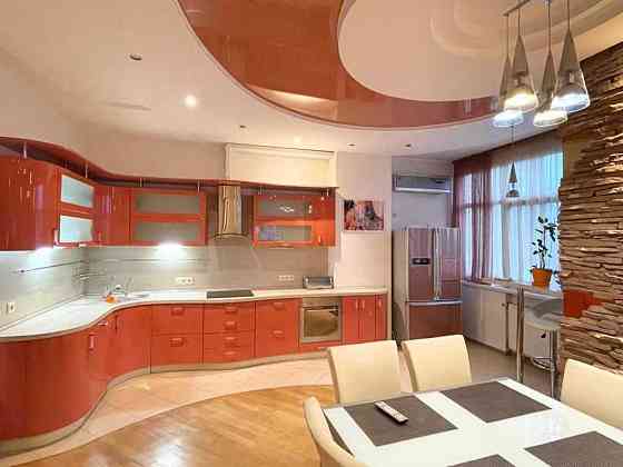 продажа 3-к квартира Киев, Соломенский, 210000 $ Киев