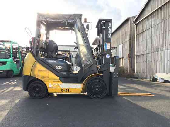 Газ-бензиновий навантажувач Komatsu, компакт з кабіною та позиціонером для кожної вили. Модель: FG20 Івано-Франківськ