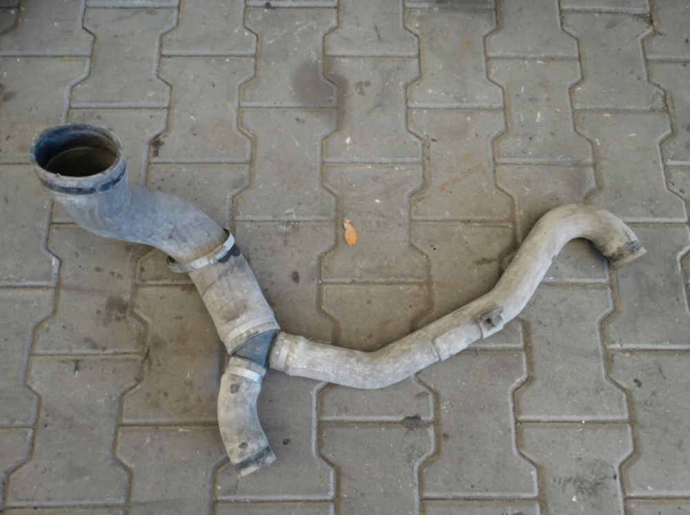 1810493 Патрубок радиатора воды DAF XF 106 Euro 6 Львів - зображення 1