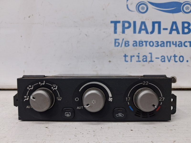 Блок управления кондиционером Mitsubishi Pajero Wagon 3 3.2 ДИЗЕЛЬ 4M41 1999 (б/у) Киев - изображение 1