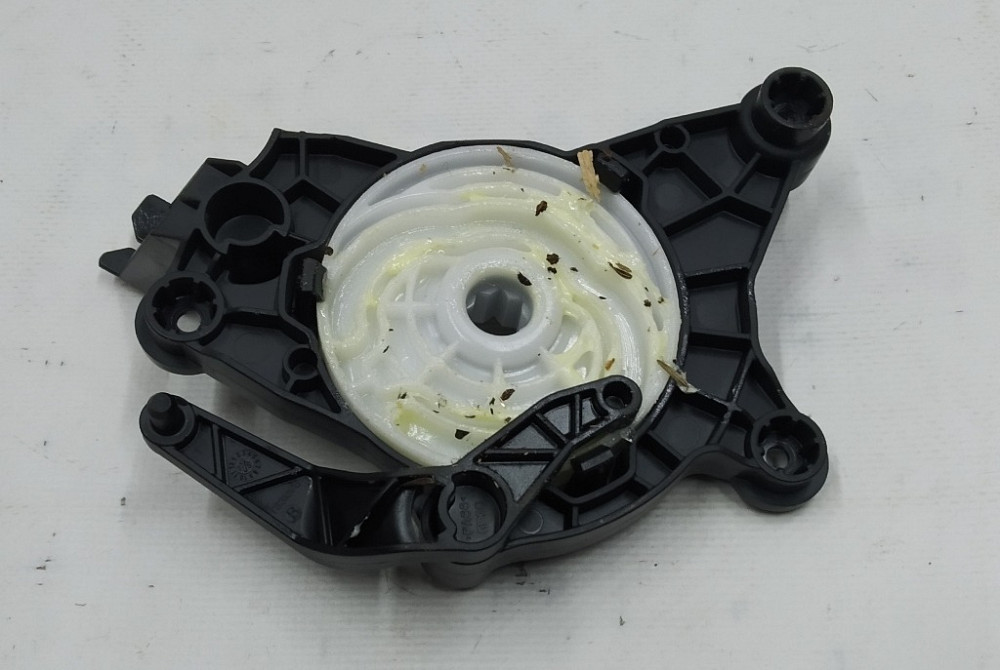 Механизм регулировки положения заслонок климатической установки (печки) салона в сборе Tesla model 3 Київ - зображення 4