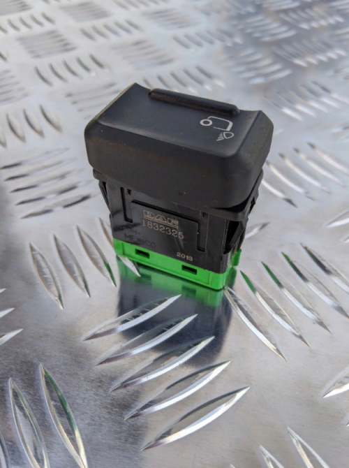 1832325 Кнопка рабочого света DAF XF 106 Euro 6 Львов - изображение 1