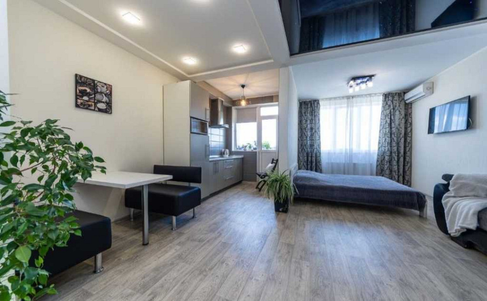 посуточная аренда 1-к квартира Киев, Подольский, 1200 грн./сутки Киев - изображение 1