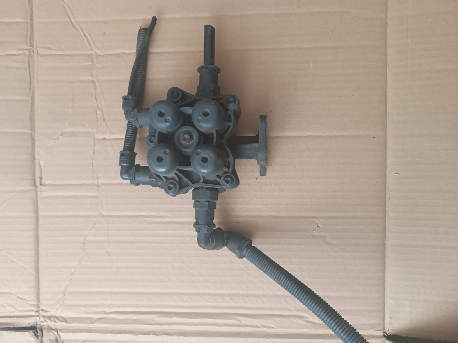 AE4608 Клапан ограничения давления пневмосистемы Iveco EuroCargo 1137461 Львов - изображение 5