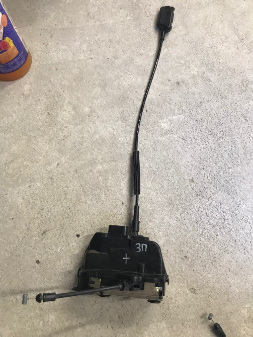 Бу замок задней правой двери 4 pin Renault Laguna 2, 8200000658 Кропивницкий - изображение 1