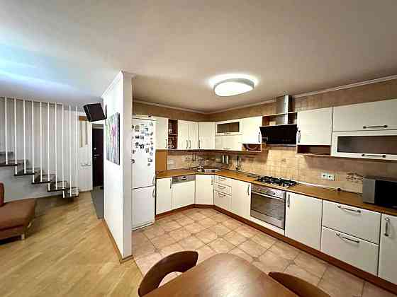 продажа 3-к квартира Киев, Голосеевский, 149999 $ Київ