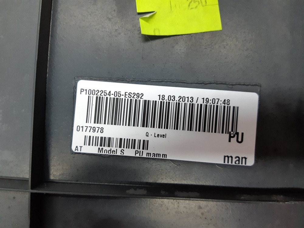 Панель торпеды (черная искуственная кожа) PUR MAMMOTH Tesla model S, model S REST 1060695-05-G Київ - зображення 3