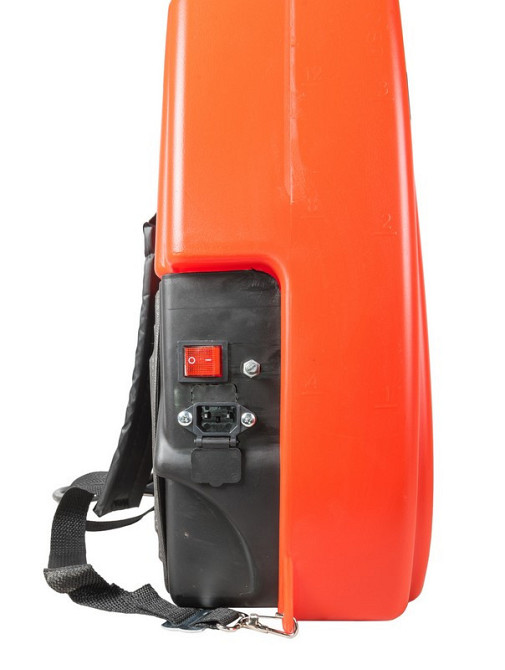 Опрыскиватель аккумуляторный MASTERTOOL с тележкой 16 л 12 V 8 Ah 92-9450 Харків - зображення 10