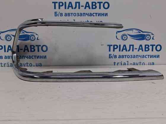 Накладка Mitsubishi Pajero Sport K9 3.0 БЕНЗИН 6G72 1996 прав. (б/у) Киев