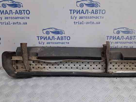 Подножка Mitsubishi Pajero Wagon 3 3.2 ДИЗЕЛЬ 4M41 1999 прав. (б/у) Киев