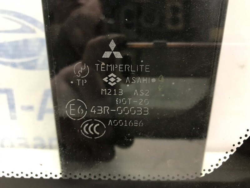 Стекло в кузов заднее левое Mitsubishi Pajero Sport 1996-2008 MR221933 (Арт. 54819) Київ - зображення 3