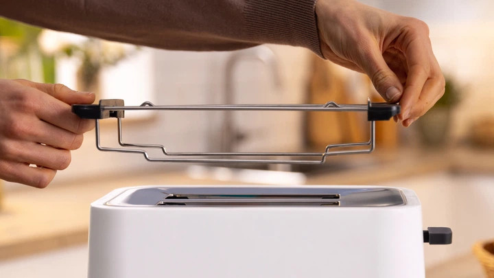 Тостер Bosch TAT3M121 950 Вт белый Київ - зображення 3