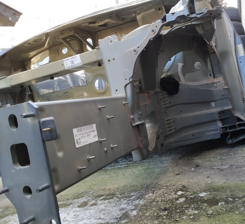 Уплотнитель стекла внутрений двери задней правой Tesla model 3 1090504-00-F Киев - изображение 4