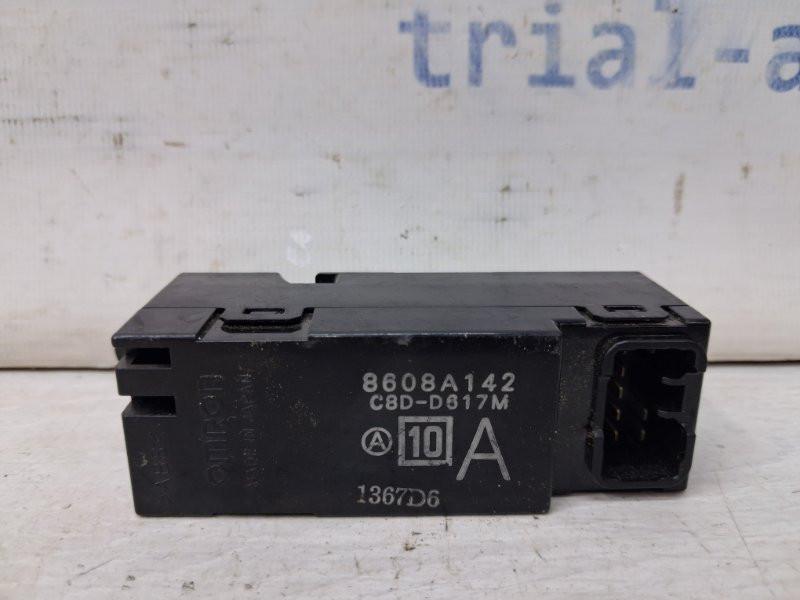 Кнопка стеклоподъемника Mitsubishi Pajero Wagon 4 3.2 ДИЗЕЛЬ 4M41 2006 (б/у) Киев - изображение 3