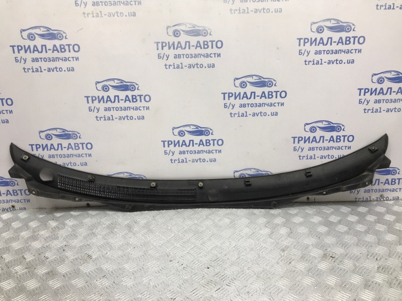 Дефлектор дворников Mitsubishi Pajero Sport K9 2.5 DIESEL 4D56 1996 (б/у) Киев - изображение 4