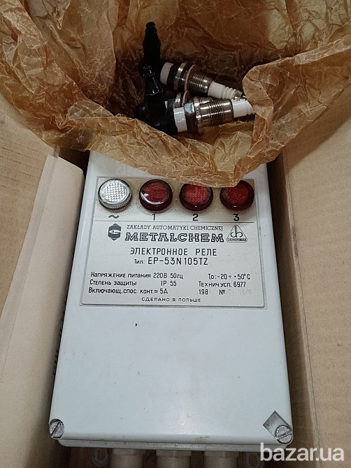 Электронное реле ЕР-53N-105TZ. 220в. Темп. 20-50грд. Вкл. Спос. конт. 5а. пр-во Польша. -2шт. один Харьков - изображение 1