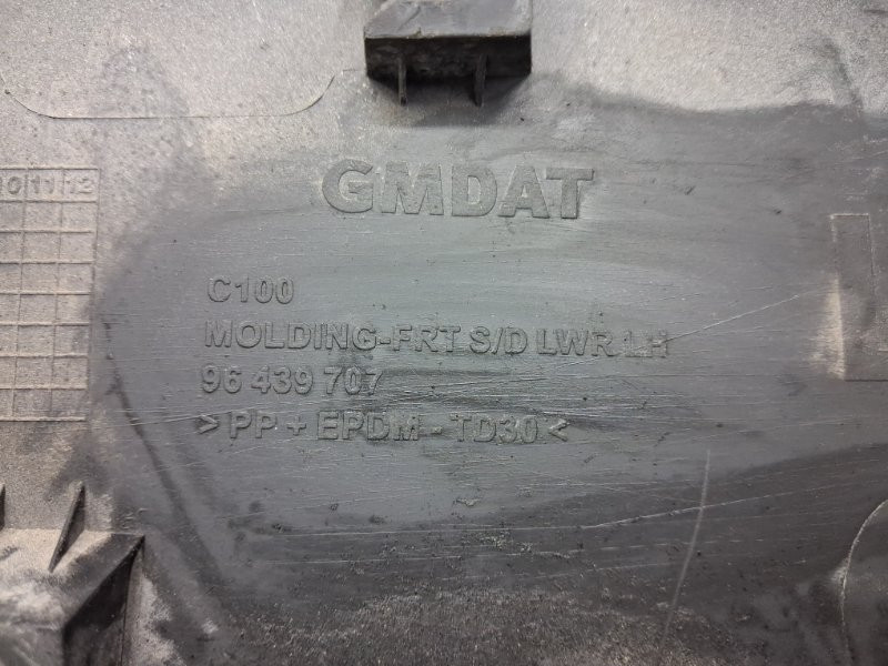 Накладка двери Chevrolet Captiva C100 2.4 БЕНЗИН Z24SED 2006 перед. лев. (б/у) Київ - зображення 5