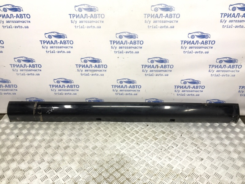 Накладка порога внешняя правая Kia Sorento BL 2.5 DIESEL D4CB 2002 (б/у) Киев - изображение 1