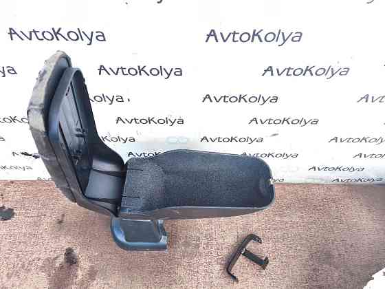 Подлокотник Nissan Note E11 2005-2012 Ковель