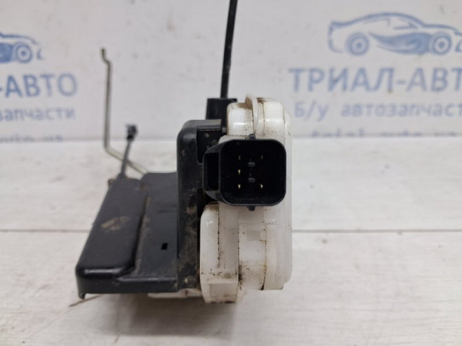 Замок двери передний правый Mitsubishi Pajero Wagon 3 3.2 ДИЗЕЛЬ 4M41 1999 (б/у) Київ - зображення 4