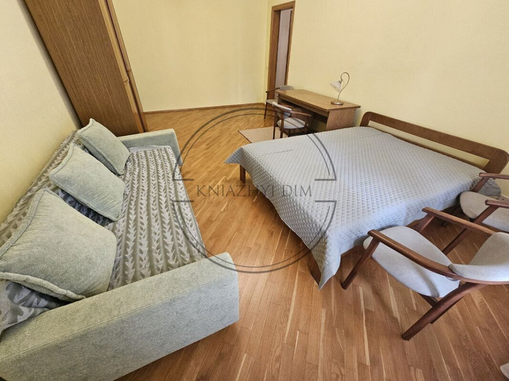 БЕЗ КОМІСІЇ ! ПІСЛЯ РЕМОНТУ !!! Оренда 3-х к.кв. 100 кв.м. метро Хрещатик вул. Заньковецька. Код об' Киев - изображение 1