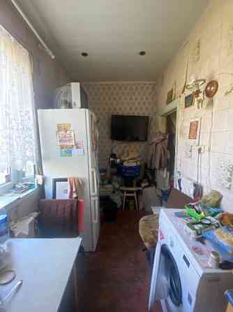 продам 2 комнатную Дніпро