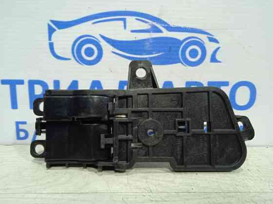 Ручка двери внутреняя задняя правая Hyundai Sonata YF 2.4 2010 (б/у) Киев
