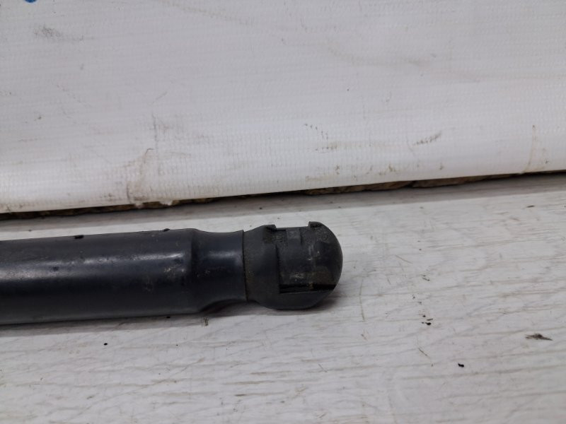 Амортизатор крышки багажника Kia Sorento BL 2.5 DIESEL D4CB 2002 (б/у) Киев - изображение 2