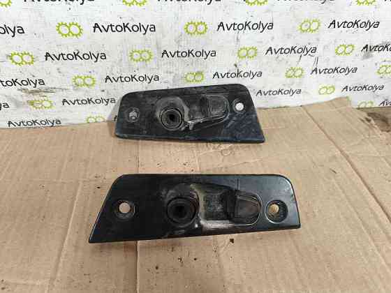 Ограничитель боковой сдвижной двери нижний VW T5 T6 2003-2019 (7H0843638E) Ковель