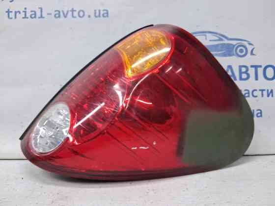 Фонарь задний внешний правый Mitsubishi L200 KB 2.5 DIESEL 4D56 2006 (б/у) Киев
